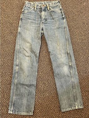 Vintage Wrangler Light Blue Straight-Leg Jeans
